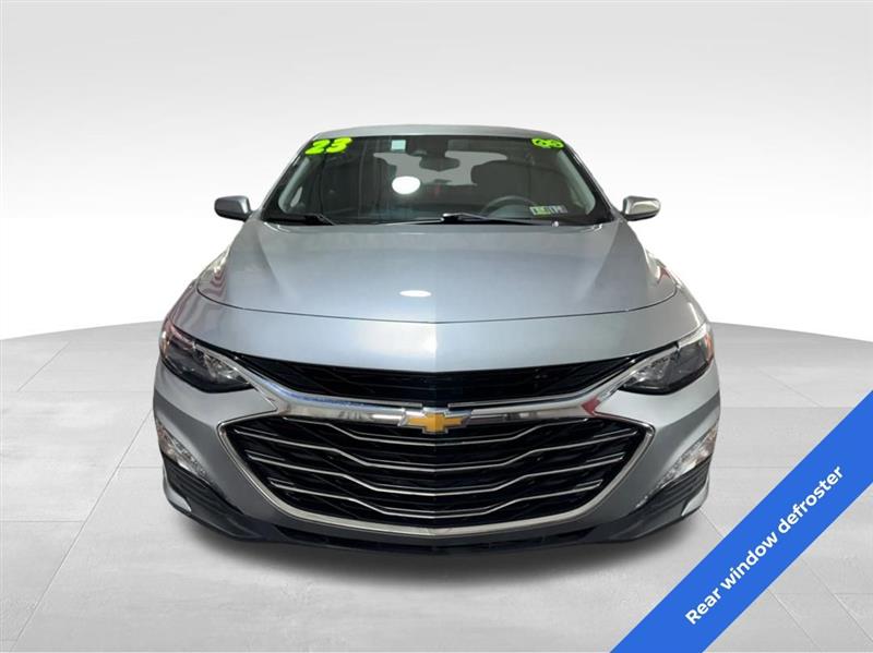 2023 Chevrolet Malibu 1LT photo 2