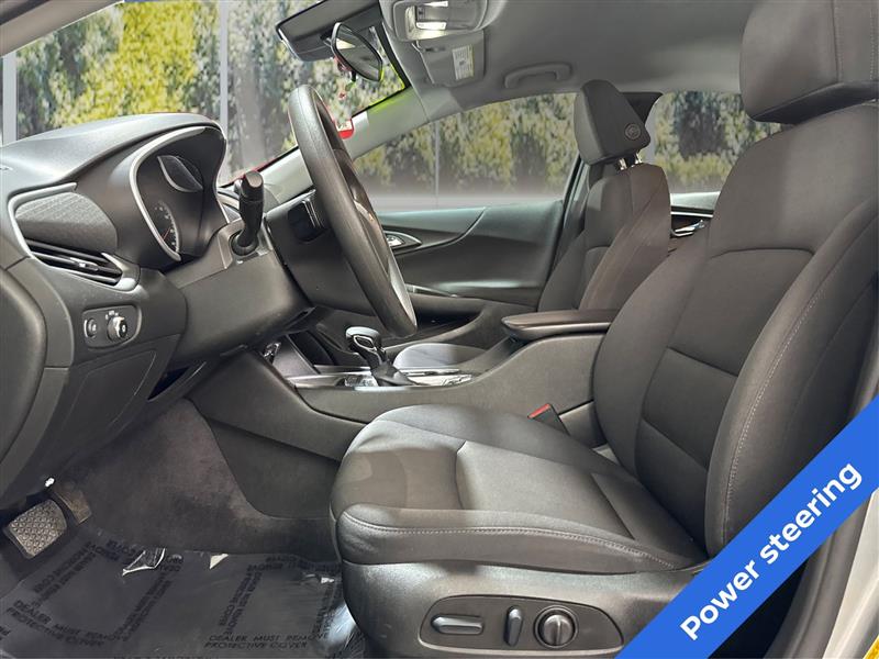 2023 Chevrolet Malibu 1LT photo 9