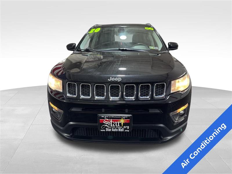 2020 Jeep Compass Latitude photo 2