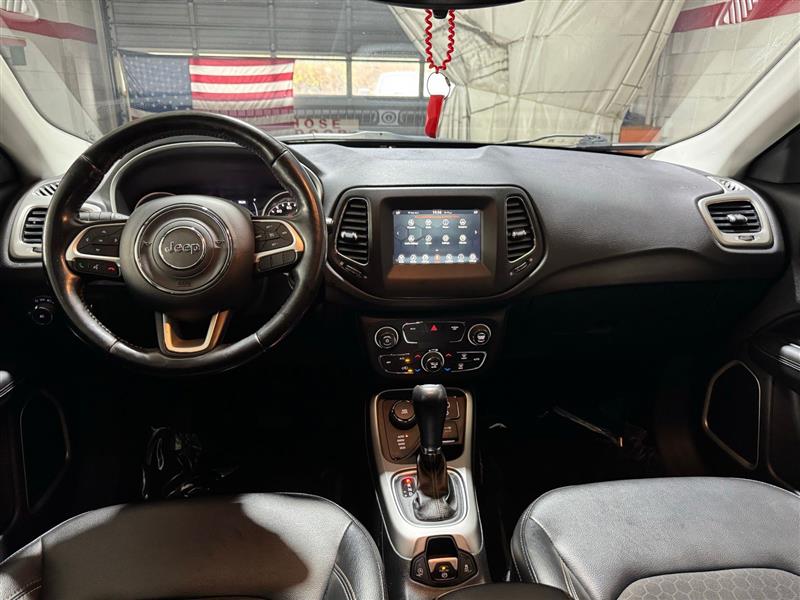 2020 Jeep Compass Latitude photo 15