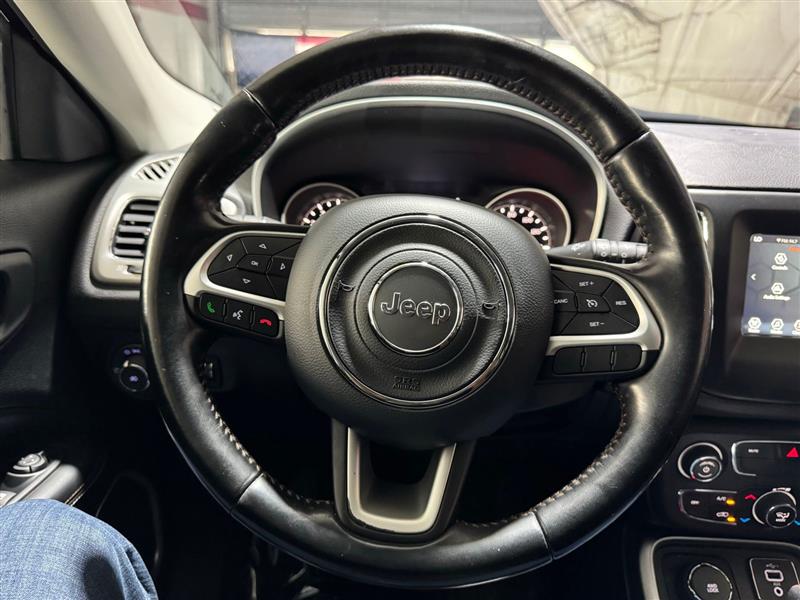 2020 Jeep Compass Latitude photo 17