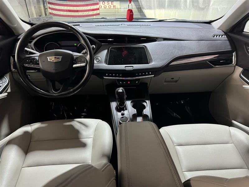 2023 Cadillac XT4 Luxury photo 16