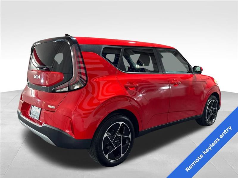 2023 Kia Soul EX photo 5