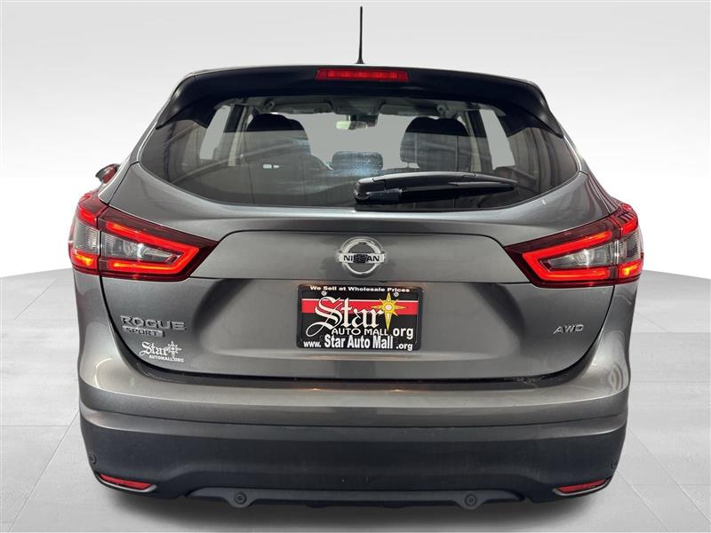 2020 Nissan Rogue Sport S photo 4