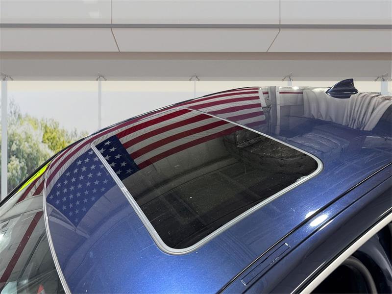 BMW 3-Series 330i xDrive SULEV Sedan 2017