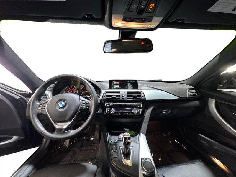 BMW 3-Series 330i xDrive SULEV Sedan 2017