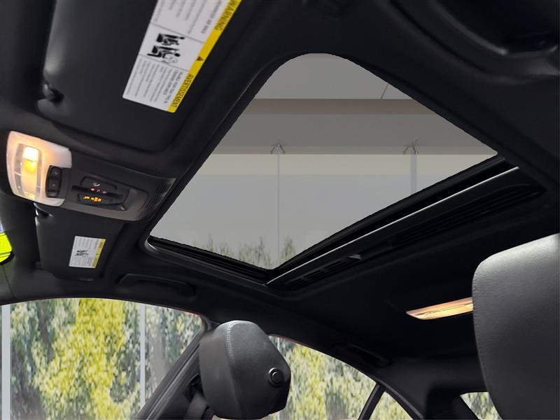 BMW 3-Series 330i xDrive SULEV Sedan 2017