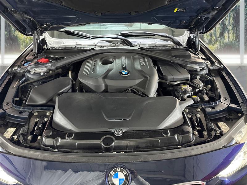 BMW 3-Series 330i xDrive SULEV Sedan 2017