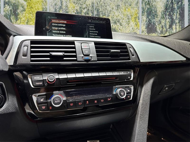 BMW 3-Series 330i xDrive SULEV Sedan 2017