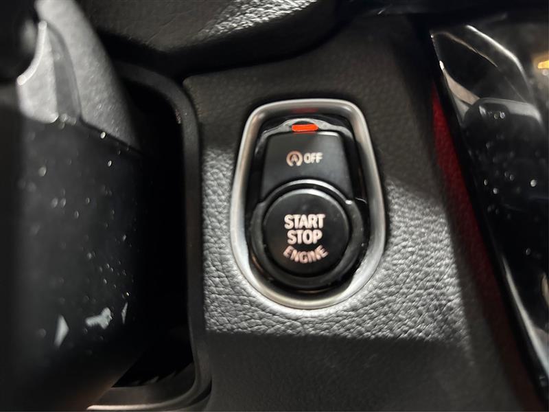 BMW 3-Series 330i xDrive SULEV Sedan 2017