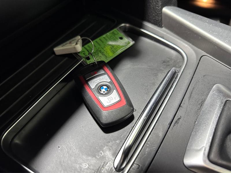 BMW 3-Series 330i xDrive SULEV Sedan 2017