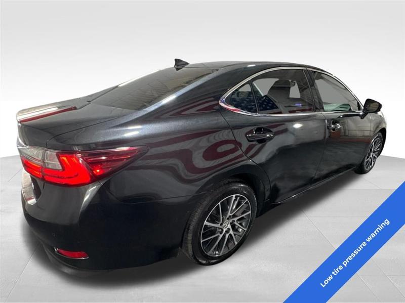 Lexus ES 350 Sedan 2016 Lexus ES 350 Sedan 2016