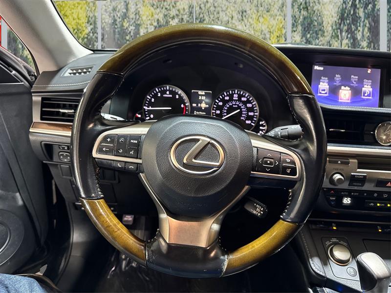 Lexus ES 350 Sedan 2016 Lexus ES 350 Sedan 2016