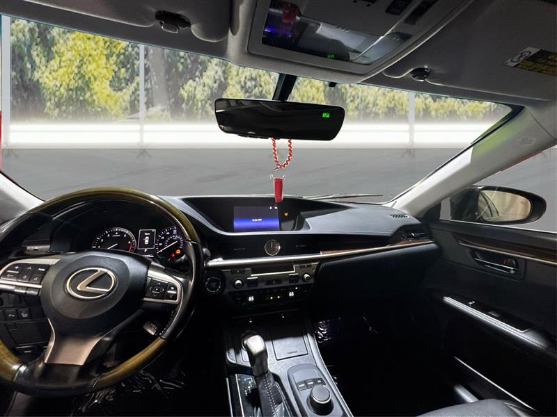 Lexus ES 350 Sedan 2016 Lexus ES 350 Sedan 2016