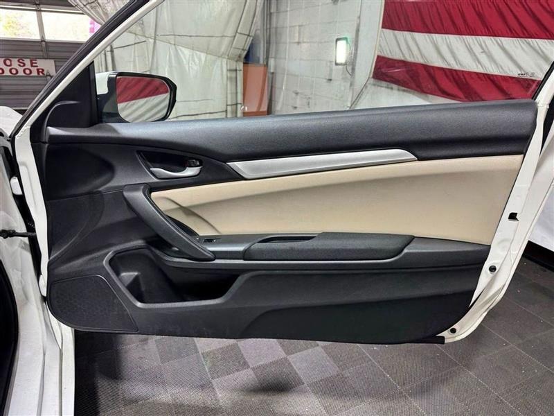 Honda Civic LX-P Coupe CVT 2018 Honda Civic LX-P Coupe CVT 2018