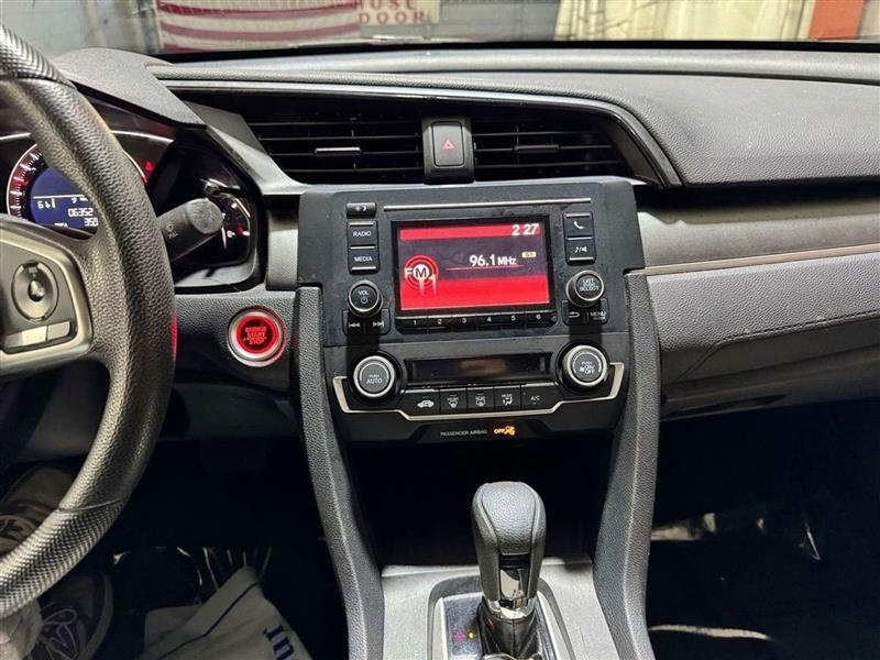 Honda Civic LX-P Coupe CVT 2018 Honda Civic LX-P Coupe CVT 2018