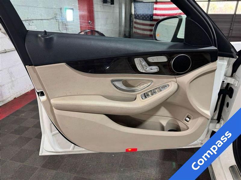 Mercedes-Benz C-Class C300 4MATIC Sedan 2018 Mercedes-Benz C-Class C300 4MATIC Sedan 2018