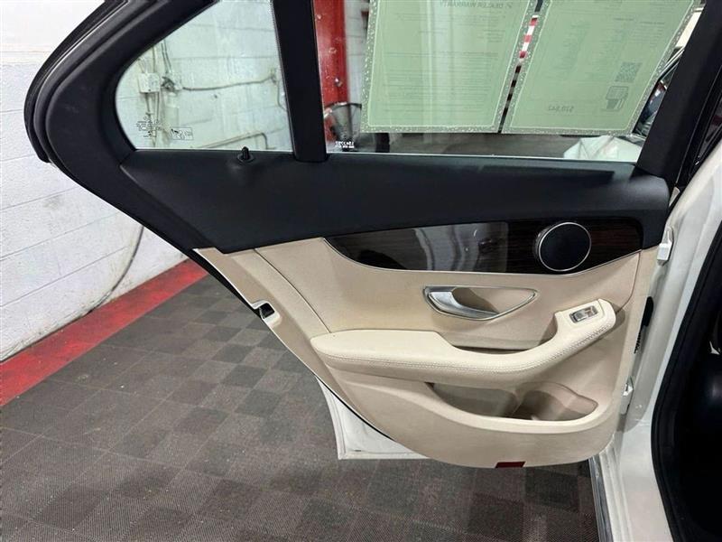 Mercedes-Benz C-Class C300 4MATIC Sedan 2018 Mercedes-Benz C-Class C300 4MATIC Sedan 2018