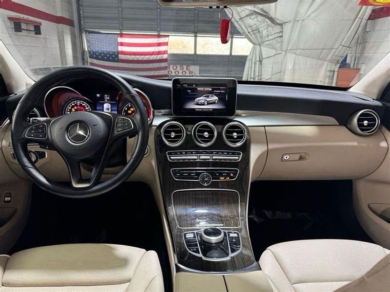 Mercedes-Benz C-Class C300 4MATIC Sedan 2018 Mercedes-Benz C-Class C300 4MATIC Sedan 2018