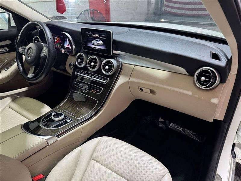 Mercedes-Benz C-Class C300 4MATIC Sedan 2018 Mercedes-Benz C-Class C300 4MATIC Sedan 2018