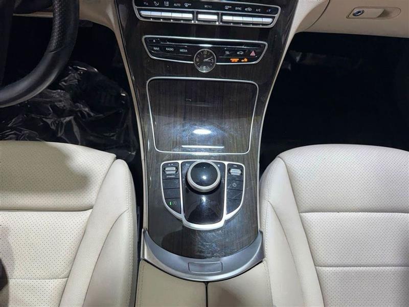 Mercedes-Benz C-Class C300 4MATIC Sedan 2018 Mercedes-Benz C-Class C300 4MATIC Sedan 2018