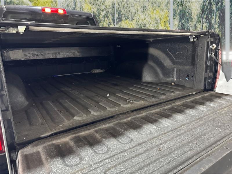 RAM 1500 Classic Tradesman Quad Cab 4WD 2021 RAM 1500 Classic Tradesman Quad Cab 4WD 2021