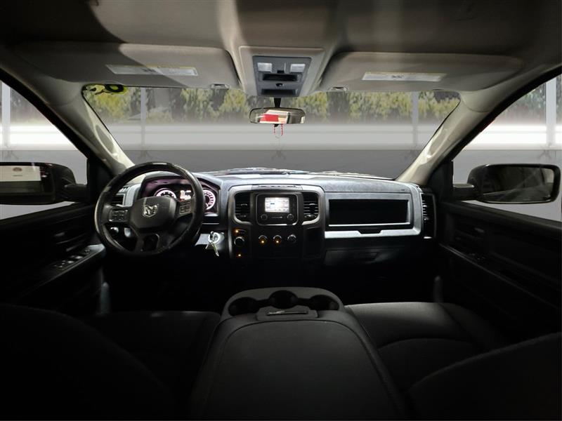 RAM 1500 Classic Tradesman Quad Cab 4WD 2021 RAM 1500 Classic Tradesman Quad Cab 4WD 2021