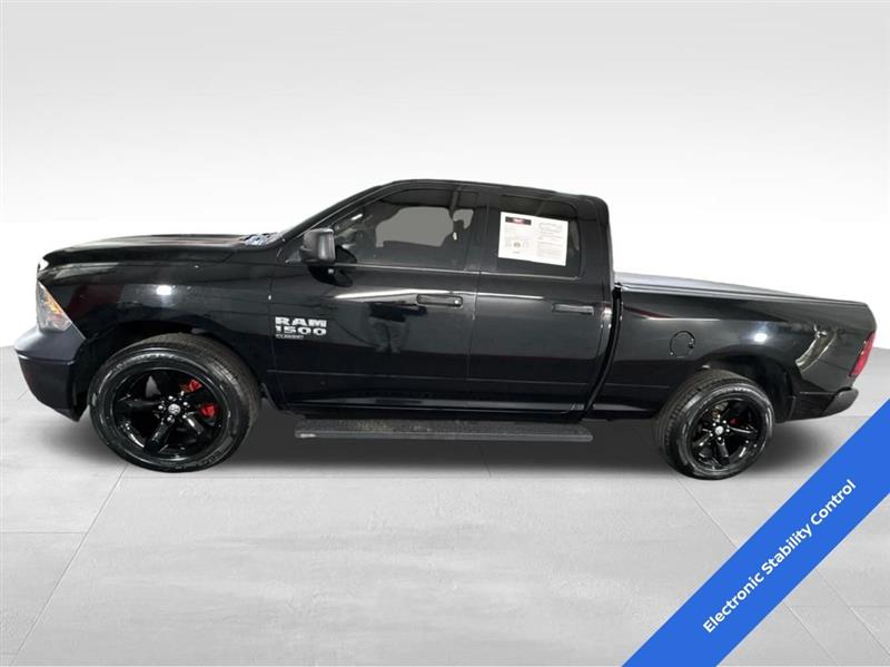 RAM 1500 Classic Tradesman Quad Cab 4WD 2021 RAM 1500 Classic Tradesman Quad Cab 4WD 2021