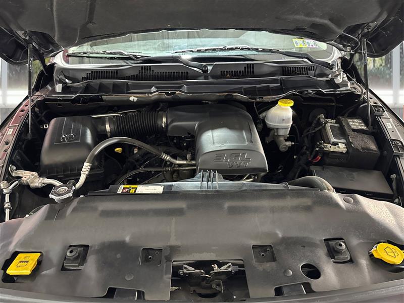 RAM 1500 Classic Tradesman Quad Cab 4WD 2021 RAM 1500 Classic Tradesman Quad Cab 4WD 2021