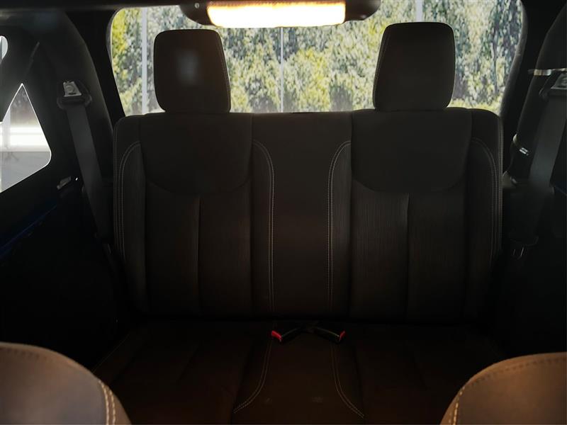 Jeep Wrangler Rubicon 4WD 2015 Jeep Wrangler Rubicon 4WD 2015