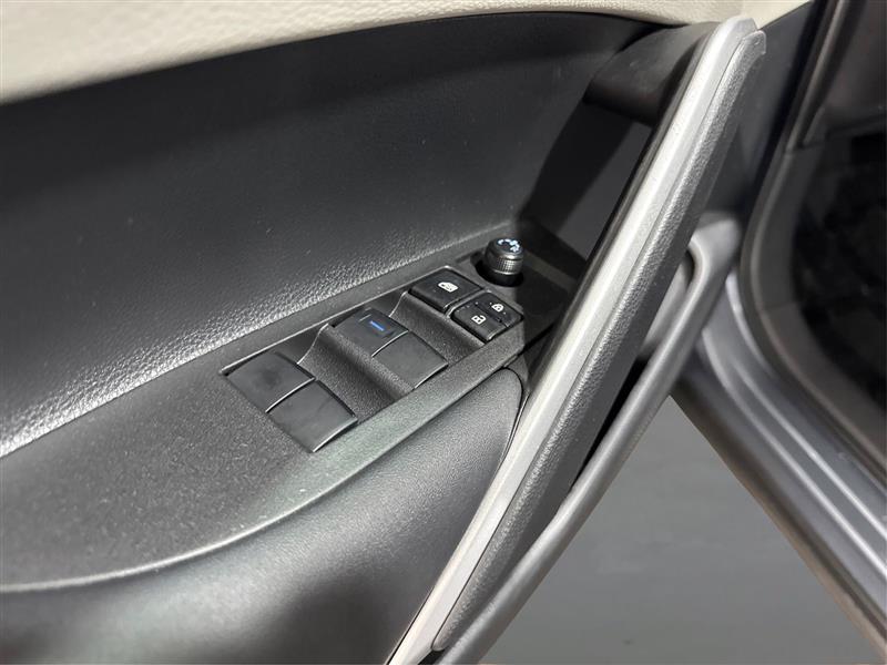 Toyota Corolla Cross L AWD 2022