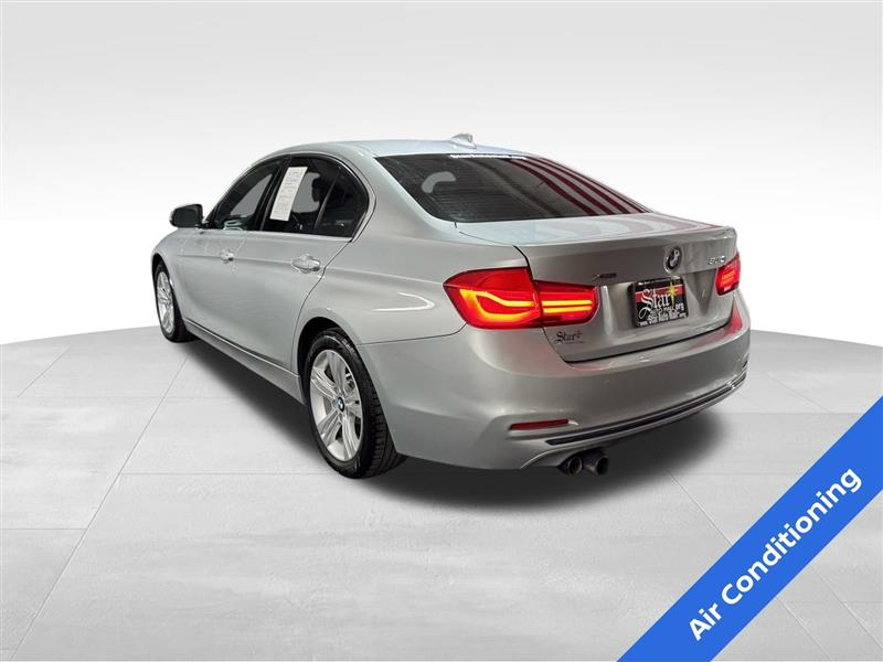 BMW 3-Series 330i xDrive SULEV Sedan 2017