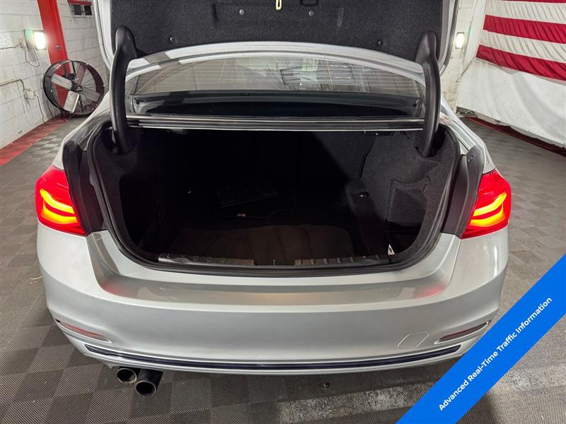 BMW 3-Series 330i xDrive SULEV Sedan 2017