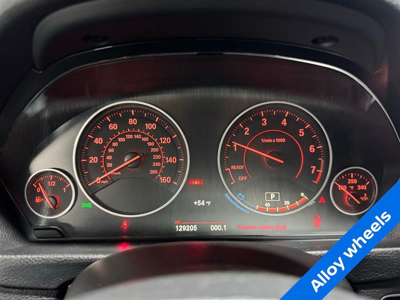 BMW 3-Series 330i xDrive SULEV Sedan 2017