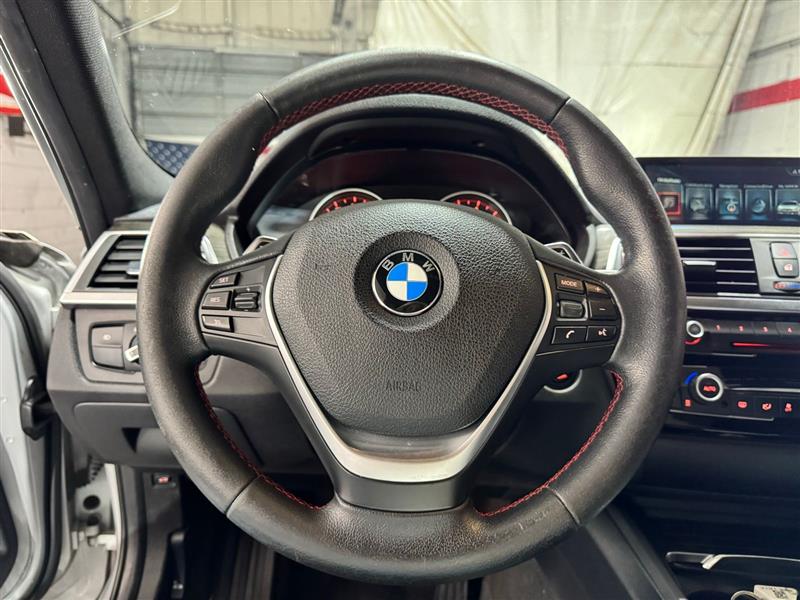 BMW 3-Series 330i xDrive SULEV Sedan 2017