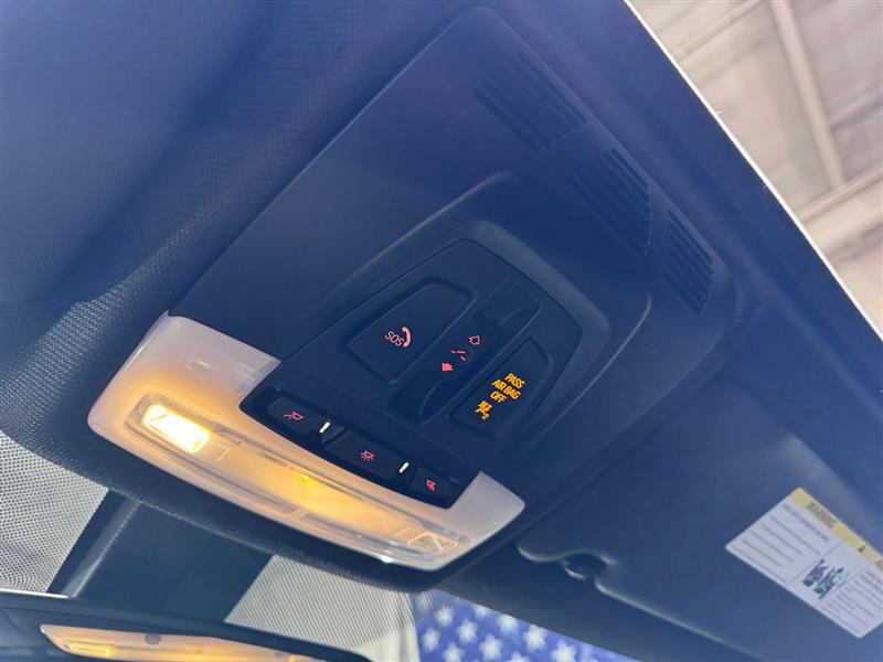 BMW 3-Series 330i xDrive SULEV Sedan 2017