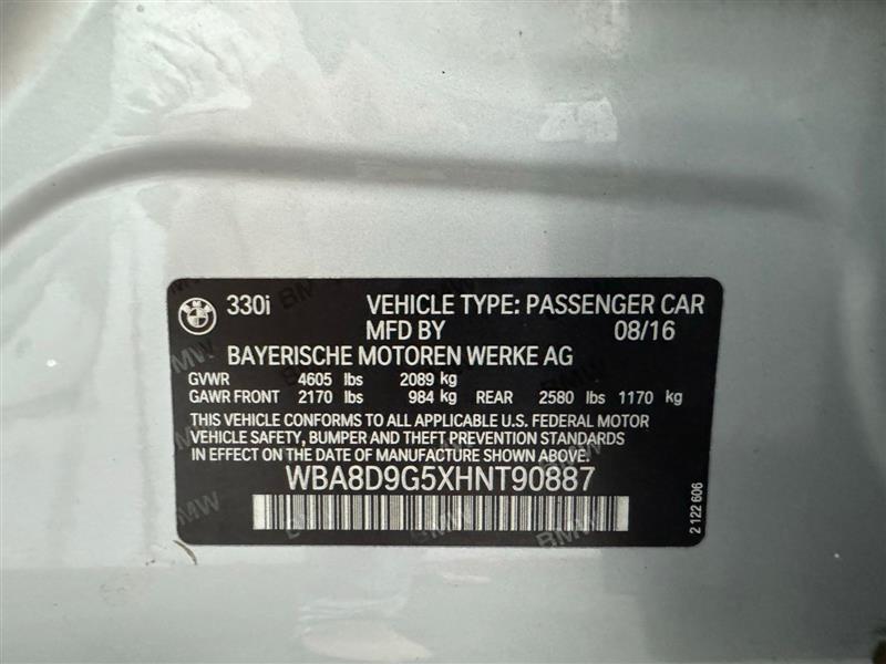 BMW 3-Series 330i xDrive SULEV Sedan 2017