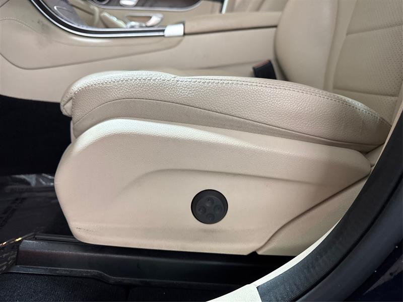 Mercedes-Benz GLC-Class GLC300 4MATIC 2019