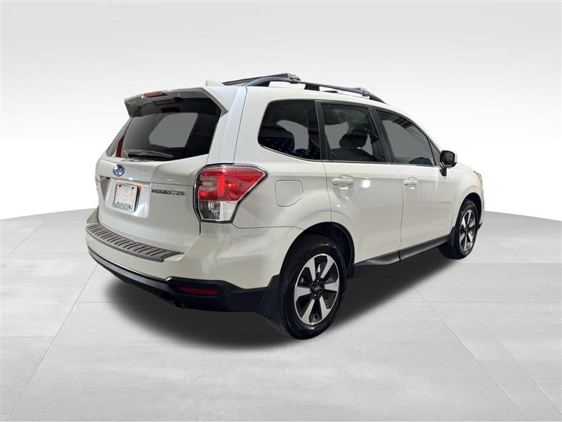 2018 Subaru Forester 2.5i Limited photo 3