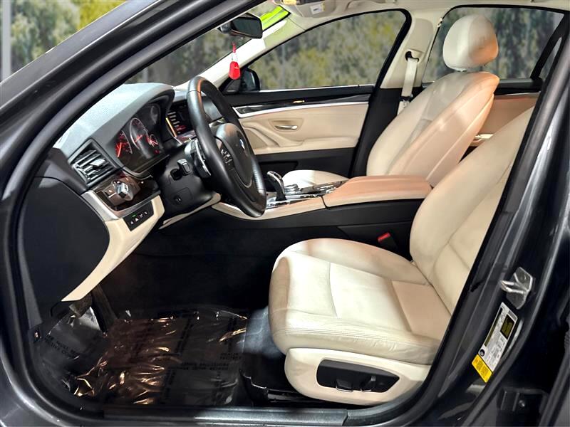 BMW 5-Series 528i 2016