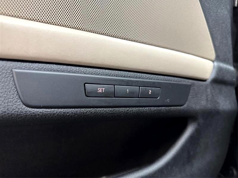 BMW 5-Series 528i 2016