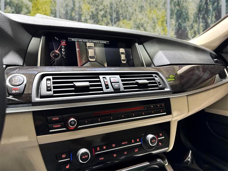 BMW 5-Series 528i 2016