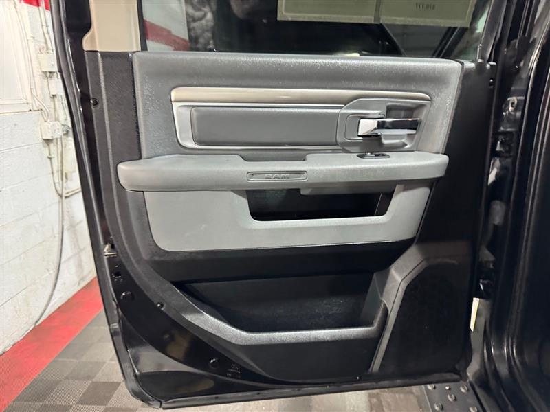 RAM 1500 SLT Crew Cab SWB 4WD 2018