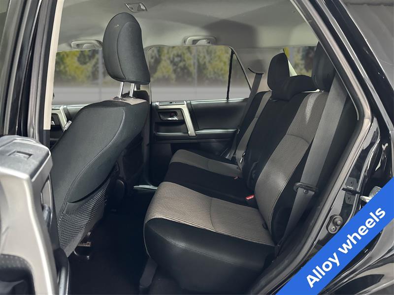 Toyota 4Runner SR5 4WD 2019