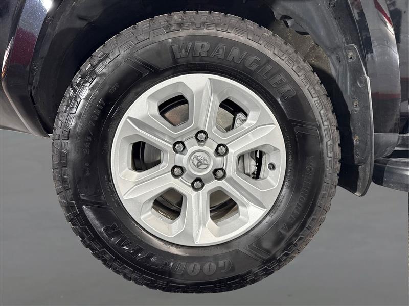 Toyota 4Runner SR5 4WD 2019