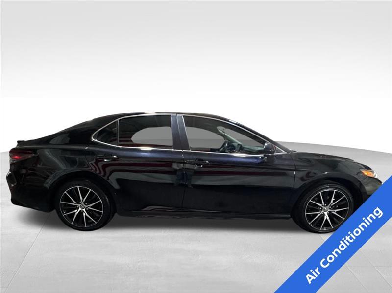 Toyota Camry SE 2024