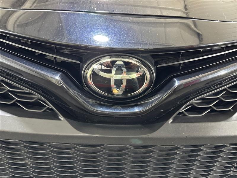 Toyota Camry SE 2024