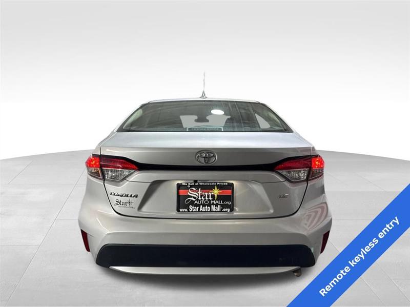 Toyota Corolla LE 2022