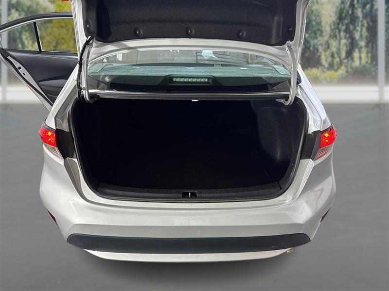 Toyota Corolla LE 2022