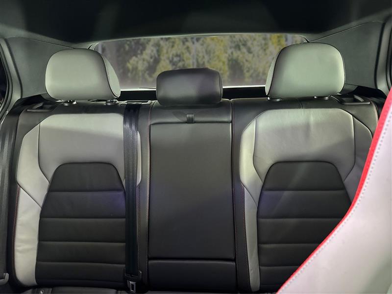 Volkswagen Golf GTI SE 6M 2023